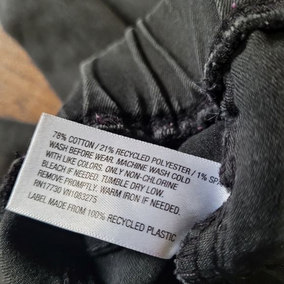 Bundle/Lot of 2 Girls Black Glitter Capri Pants and Black Jeans Size Girl's 16 - Picture 7 of 10